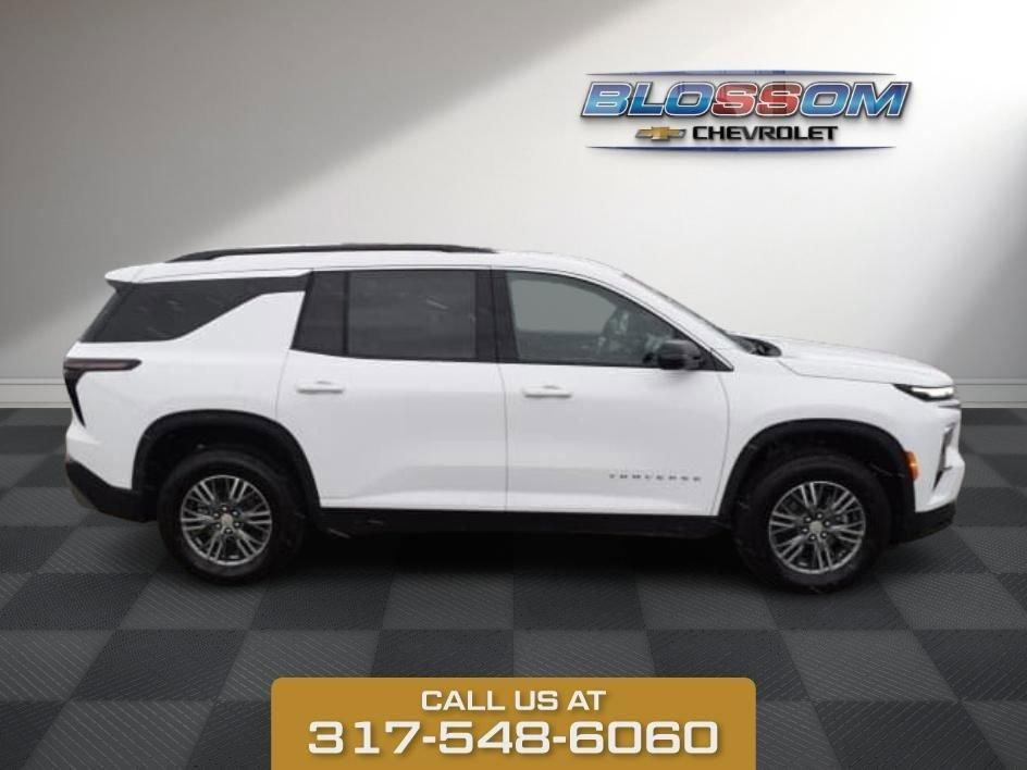 used 2025 Chevrolet Traverse car, priced at $33,853