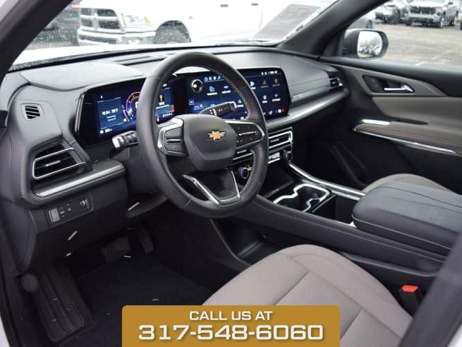 used 2025 Chevrolet Traverse car, priced at $35,720