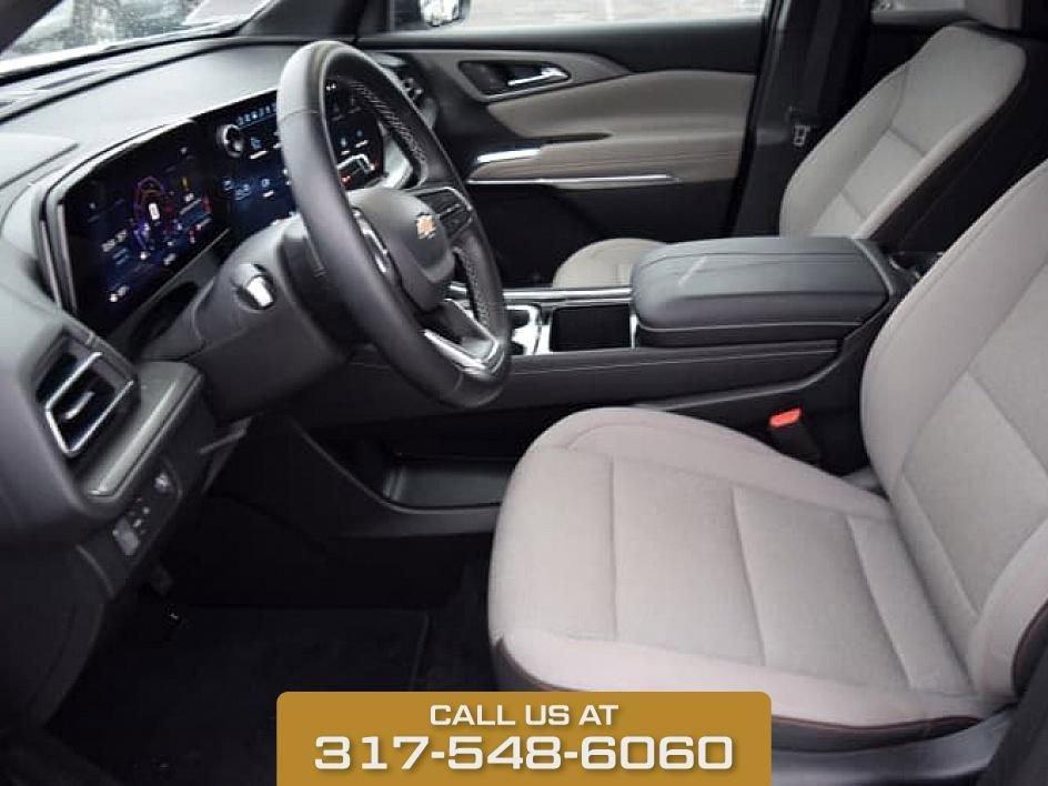 used 2025 Chevrolet Traverse car, priced at $35,720
