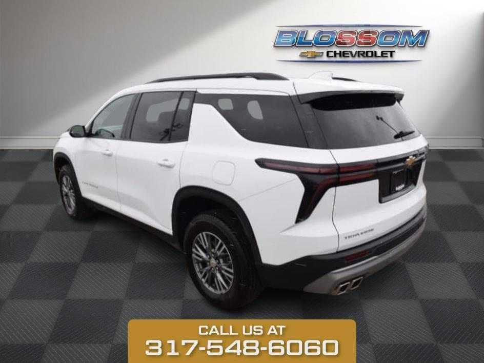 used 2025 Chevrolet Traverse car, priced at $33,853