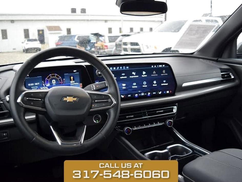 used 2025 Chevrolet Traverse car, priced at $33,853