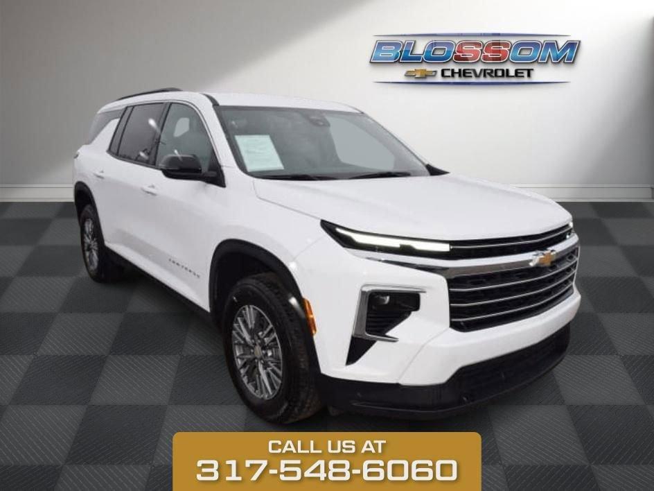 used 2025 Chevrolet Traverse car, priced at $35,720