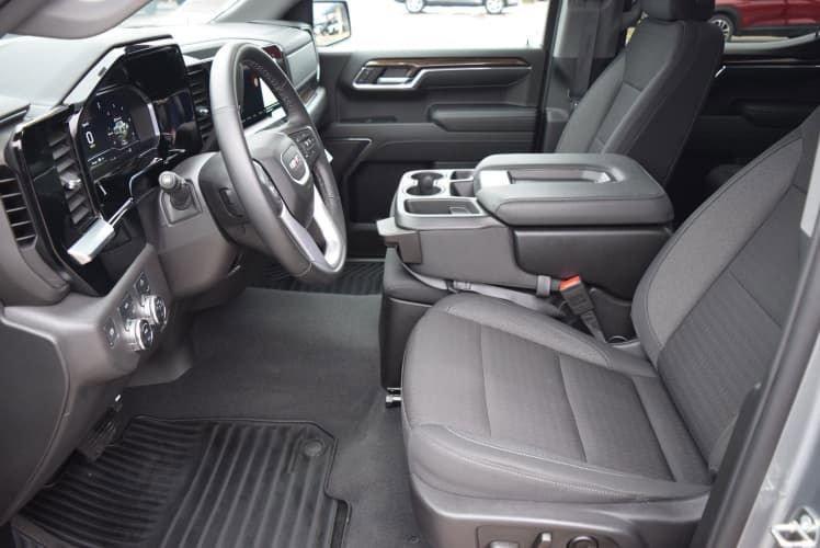 used 2024 GMC Sierra 1500 car, priced at $39,989