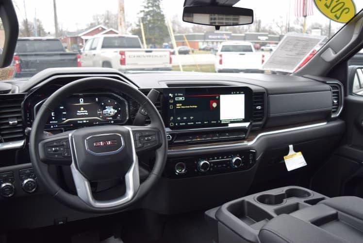 used 2024 GMC Sierra 1500 car, priced at $39,989