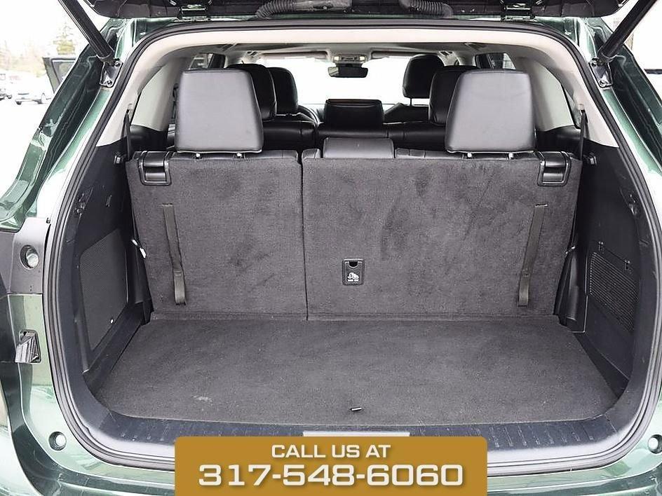 used 2023 Toyota Highlander car, priced at $31,495