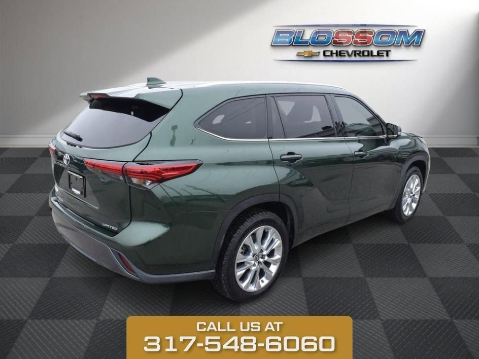 used 2023 Toyota Highlander car, priced at $31,495