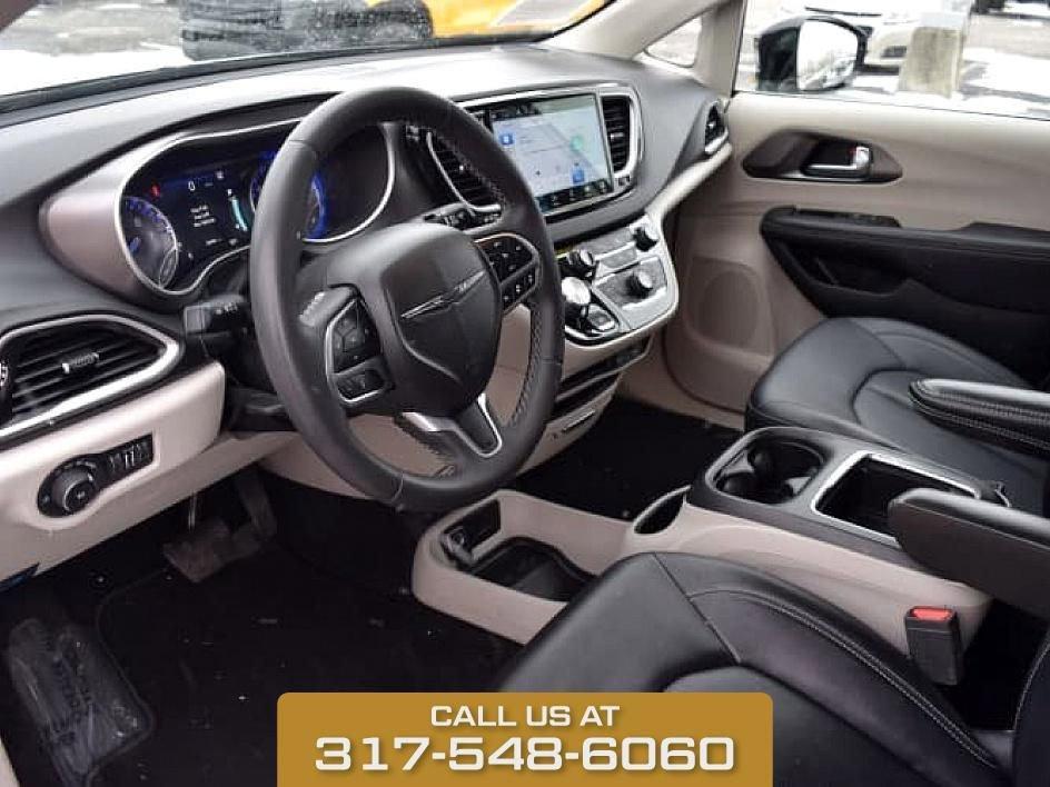 used 2024 Chrysler Pacifica car, priced at $28,860