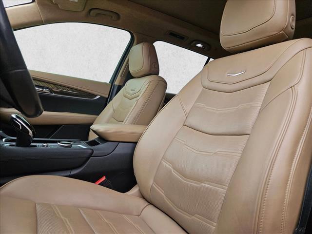 used 2020 Cadillac XT6 car, priced at $21,985