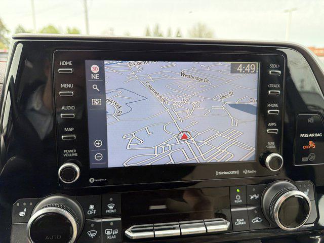 used 2022 Toyota Highlander Hybrid car, priced at $34,836