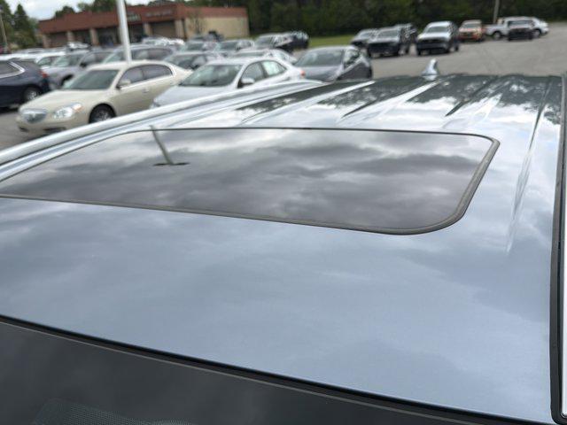 used 2021 Toyota Highlander car, priced at $29,999