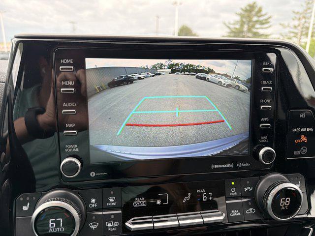 used 2021 Toyota Highlander car, priced at $29,999