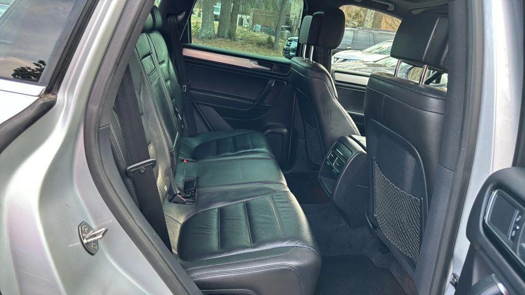 used 2017 Volkswagen Touareg car, priced at $9,995