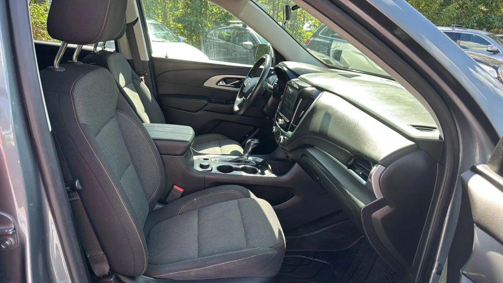 used 2019 Chevrolet Traverse car, priced at $11,495