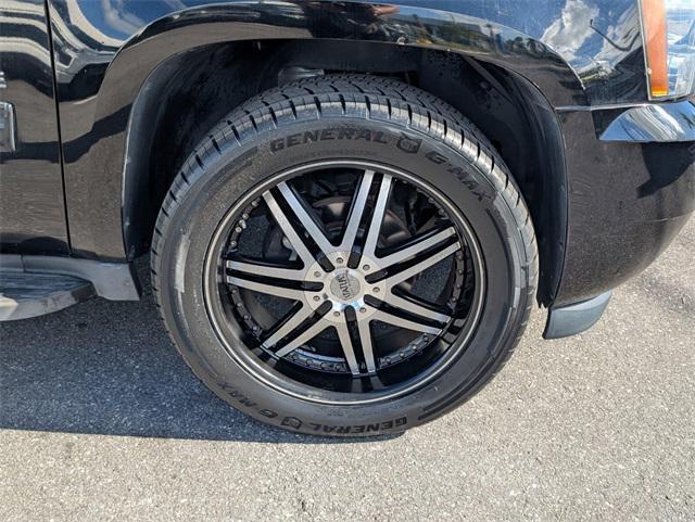 used 2013 Chevrolet Avalanche car, priced at $14,600