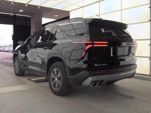 used 2024 Chevrolet Traverse car, priced at $29,400