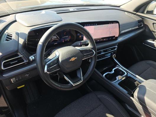 used 2024 Chevrolet Traverse car, priced at $29,400