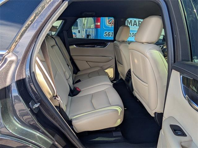 used 2017 Cadillac XT5 car, priced at $12,400