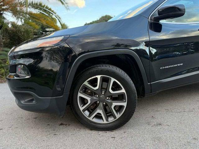 used 2018 Jeep Cherokee car, priced at $10,999