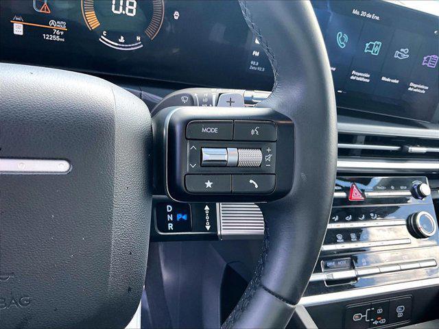 used 2025 Hyundai Santa Fe car, priced at $28,475