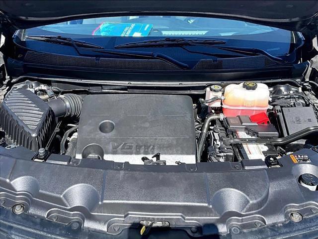 used 2023 Chevrolet Traverse car, priced at $22,499