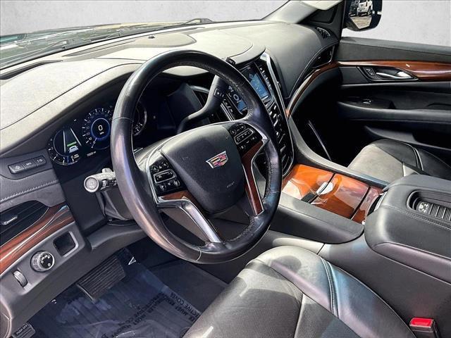 used 2020 Cadillac Escalade ESV car, priced at $34,915