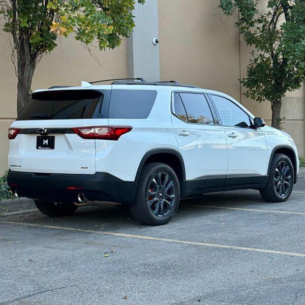 used 2020 Chevrolet Traverse car, priced at $17,999