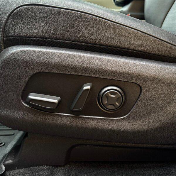 used 2024 Kia Carnival car, priced at $31,999