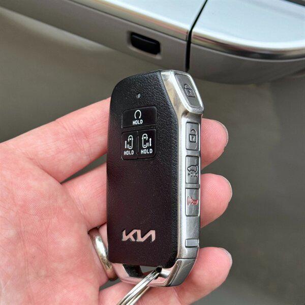 used 2024 Kia Carnival car, priced at $31,999