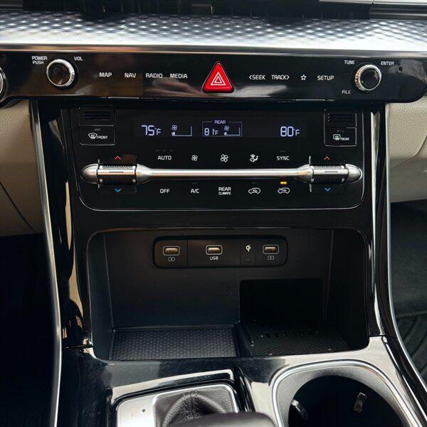 used 2024 Kia Carnival car, priced at $31,999