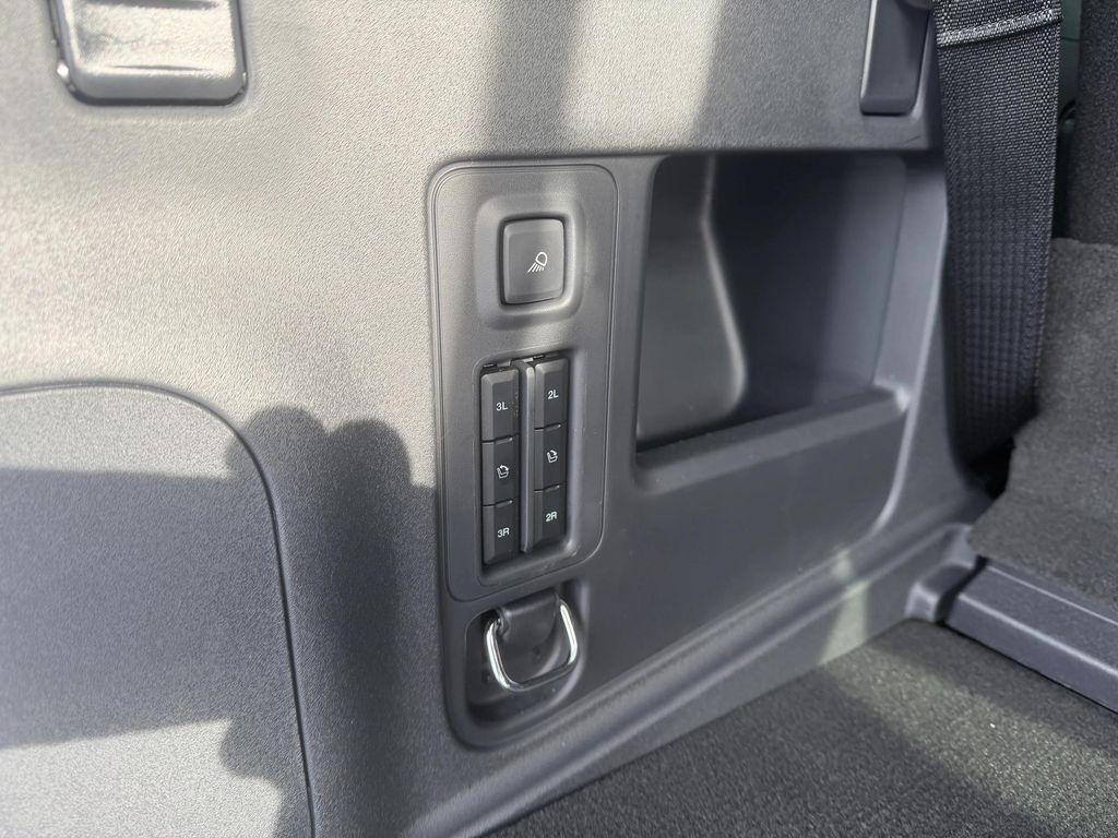 new 2025 Ford Expedition car, priced at $80,400