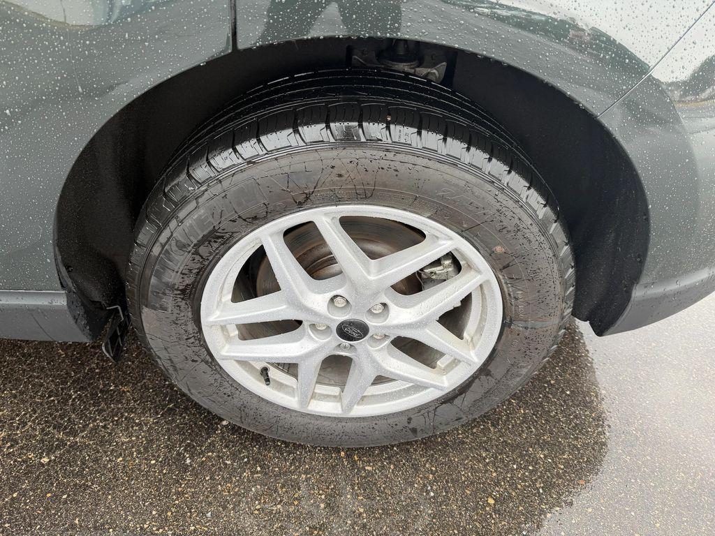 used 2024 Ford Edge car, priced at $30,295