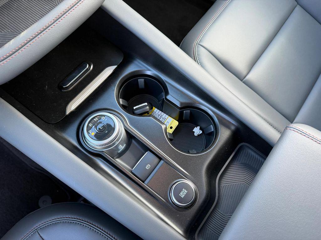 new 2025 Ford Explorer car, priced at $46,800