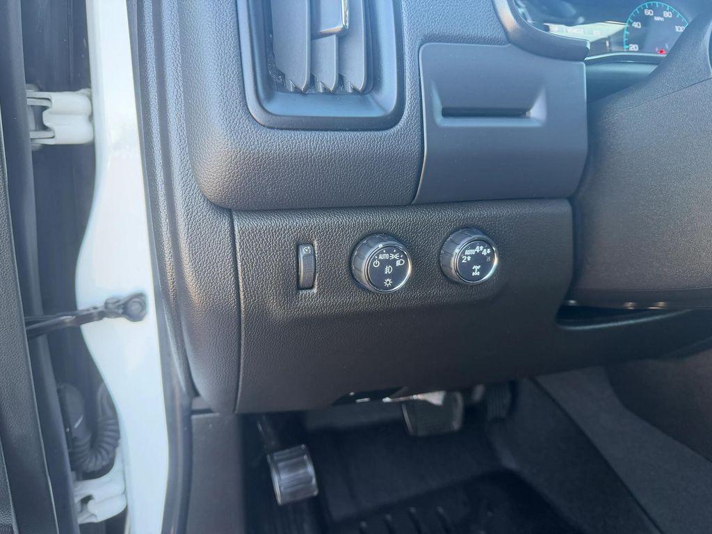 used 2022 Chevrolet Colorado car, priced at $28,495