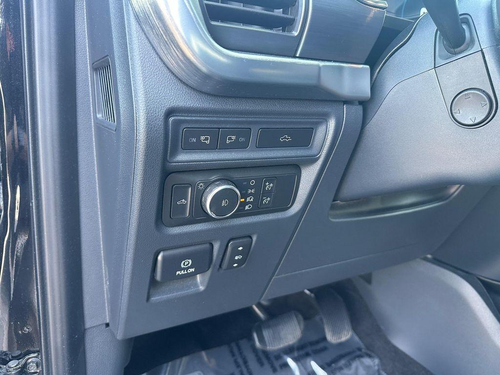 used 2022 Ford F-150 car, priced at $45,995