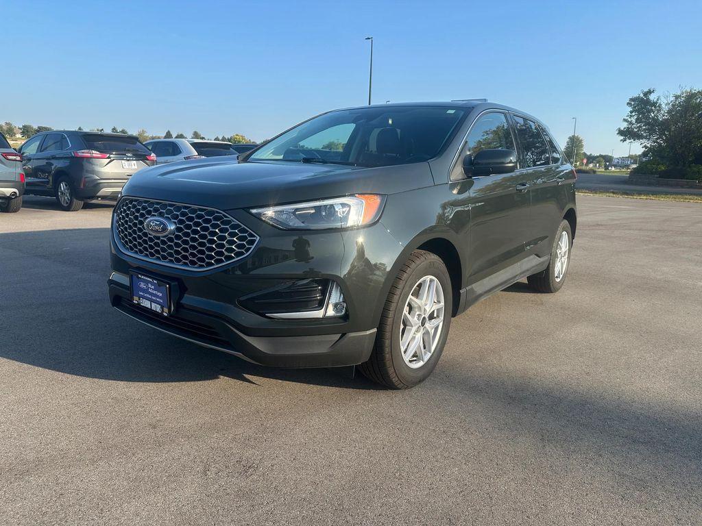 used 2024 Ford Edge car, priced at $33,995