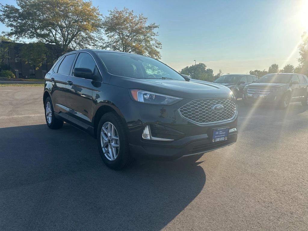 used 2024 Ford Edge car, priced at $33,995