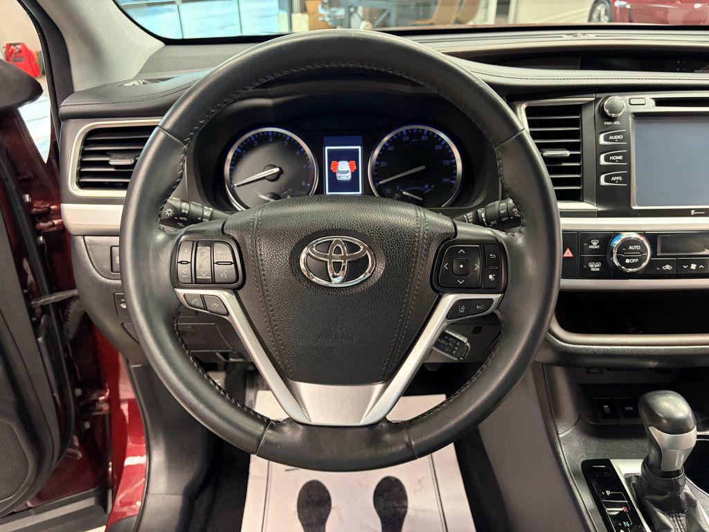 used 2018 Toyota Highlander car