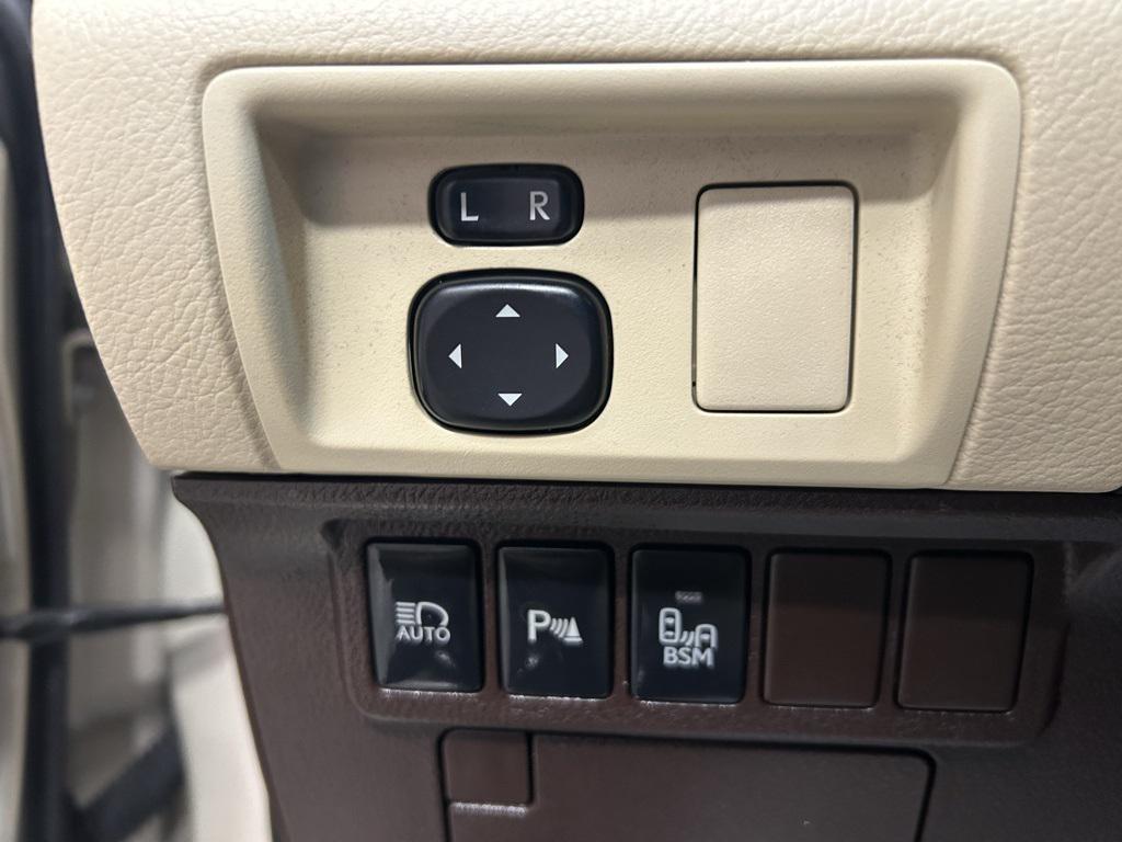 used 2016 Lexus ES 350 car, priced at $21,995