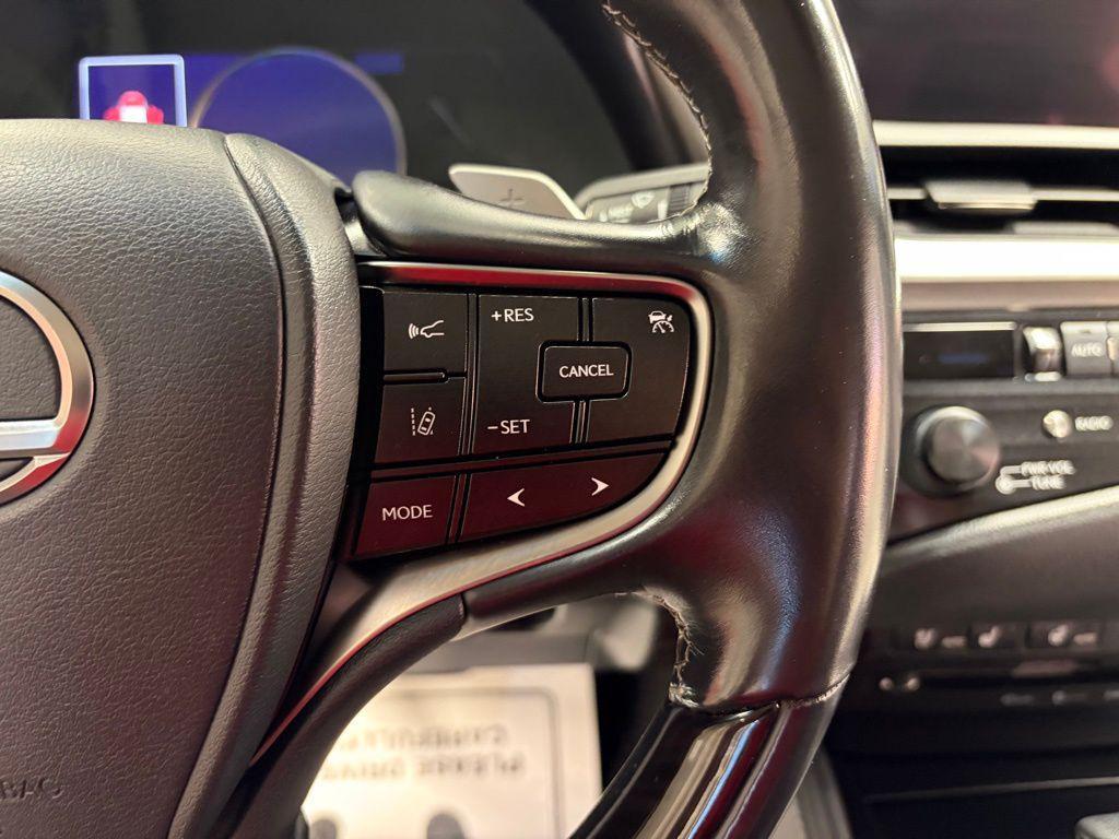 used 2019 Lexus ES 300h car, priced at $20,795