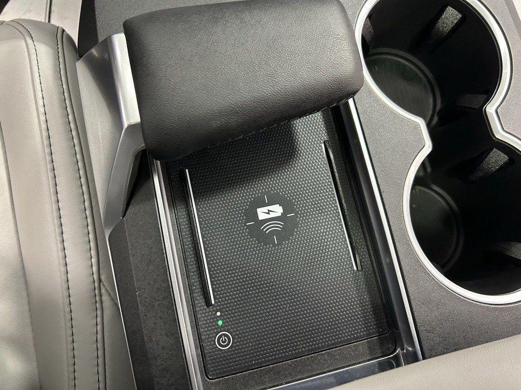 used 2024 Acura MDX car, priced at $41,995