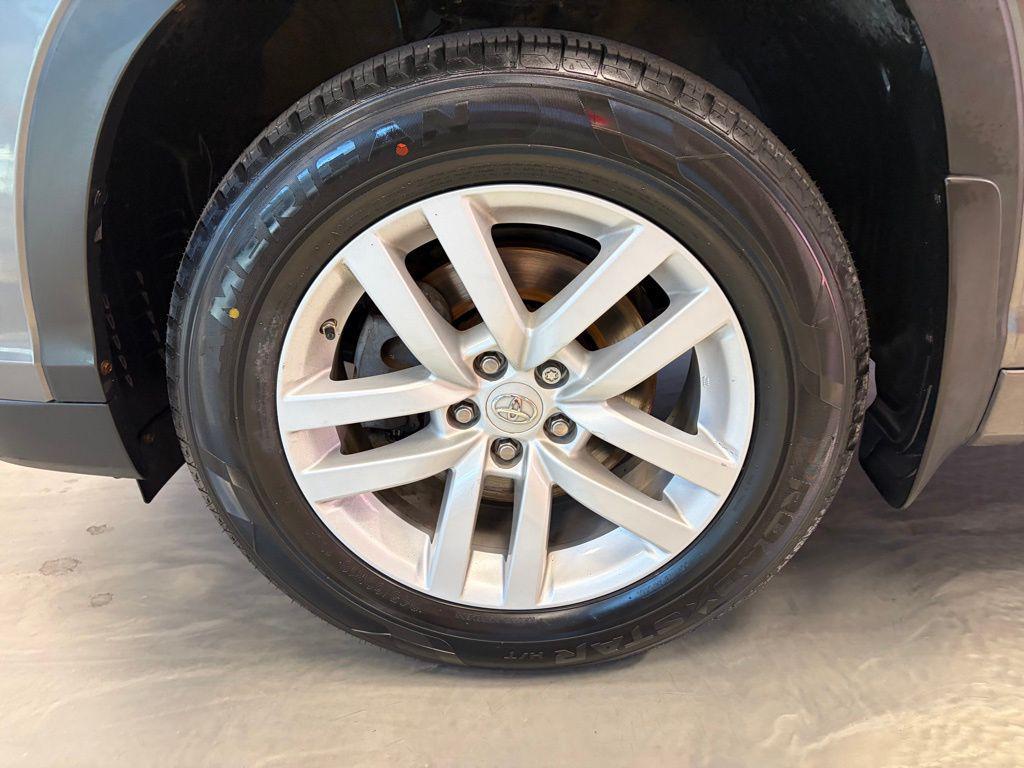 used 2015 Toyota Highlander car, priced at $18,795