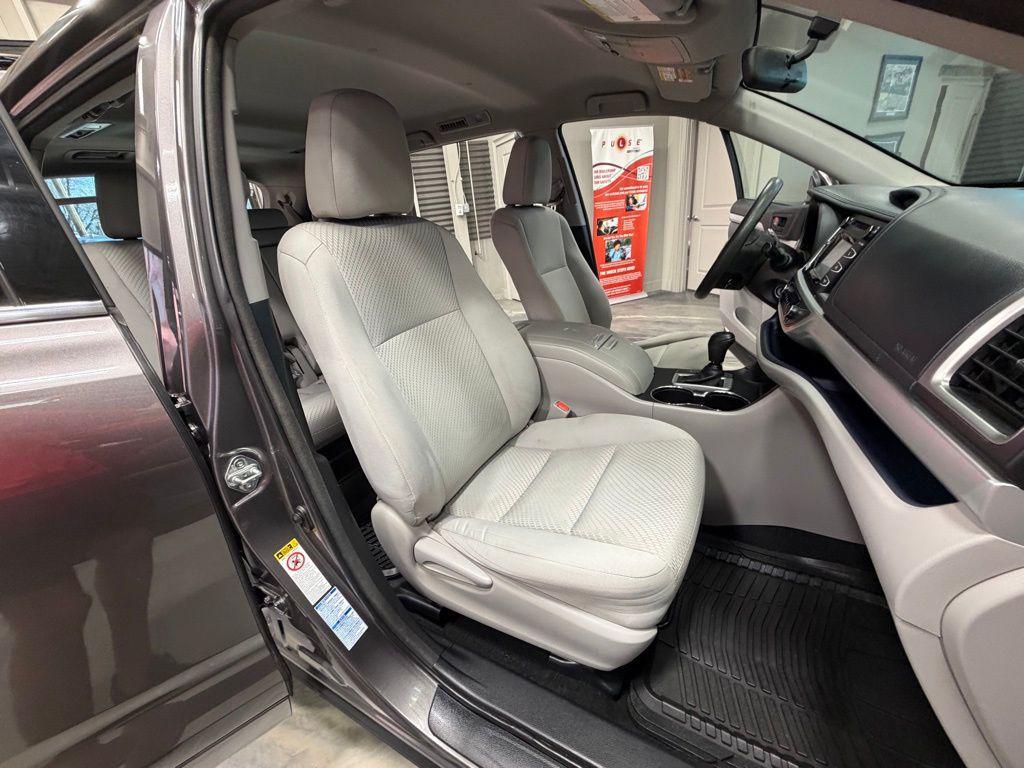used 2015 Toyota Highlander car, priced at $18,795