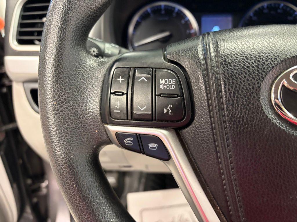 used 2015 Toyota Highlander car, priced at $18,795