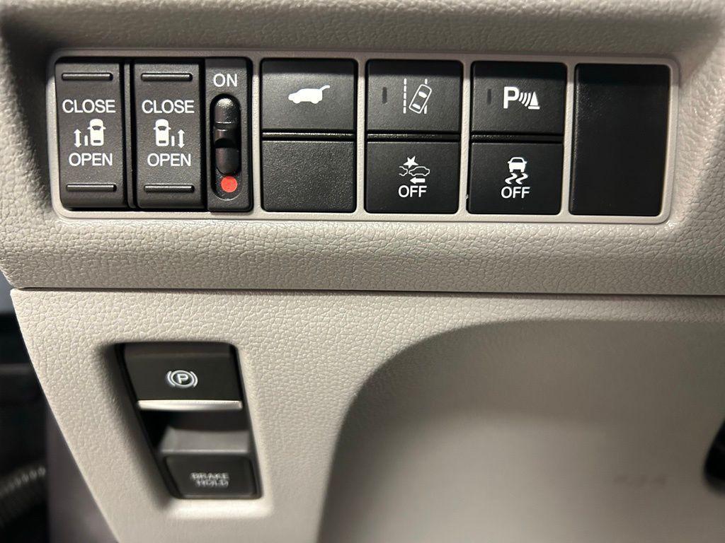 used 2018 Honda Odyssey car, priced at $18,995