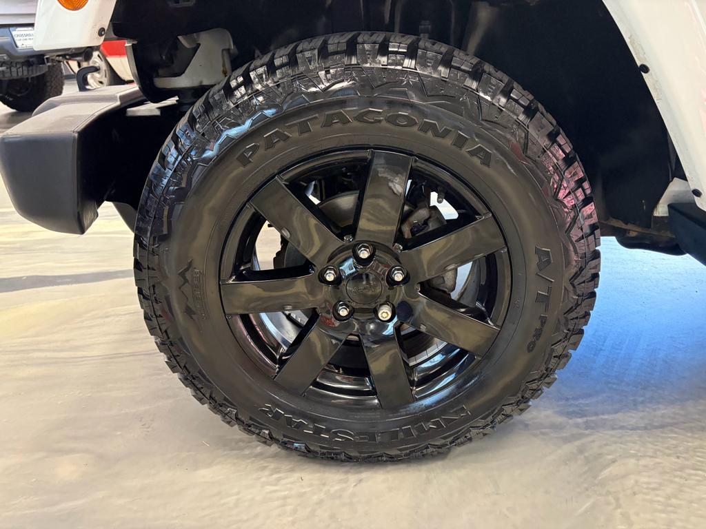 used 2014 Jeep Wrangler Unlimited car, priced at $15,995