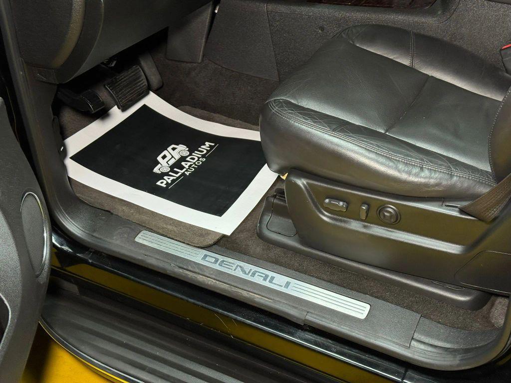 used 2010 GMC Yukon XL car, priced at $14,900