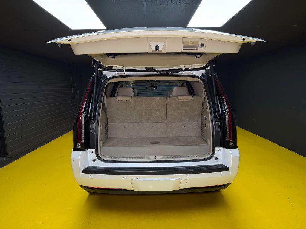 used 2016 Cadillac Escalade car, priced at $25,799