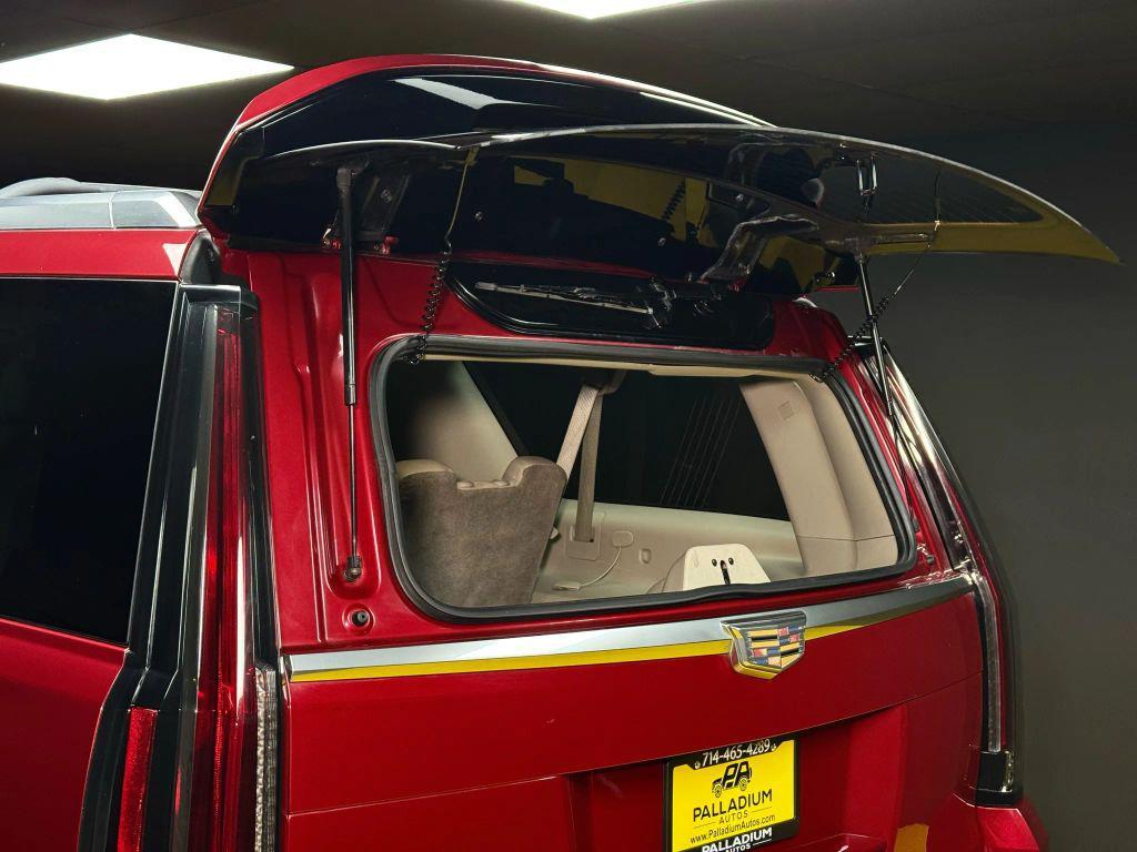 used 2015 Cadillac Escalade ESV car, priced at $23,350