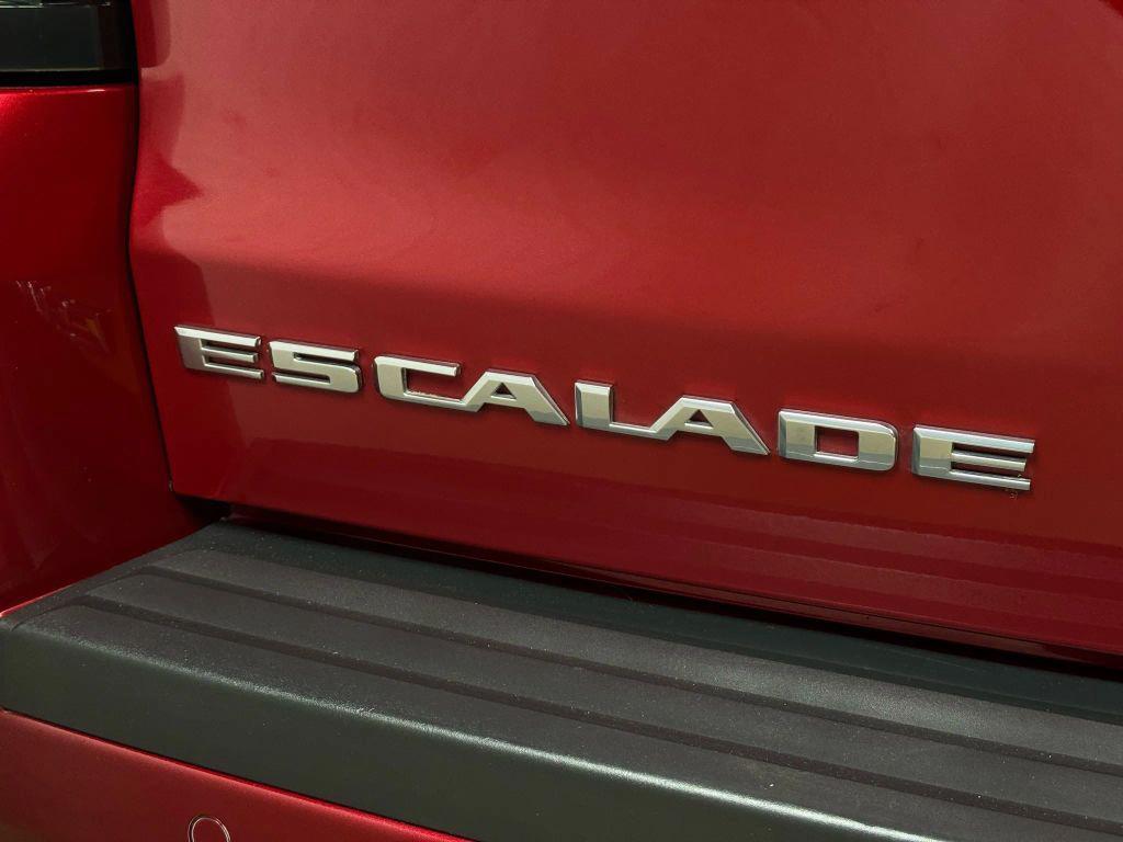 used 2015 Cadillac Escalade ESV car, priced at $23,350