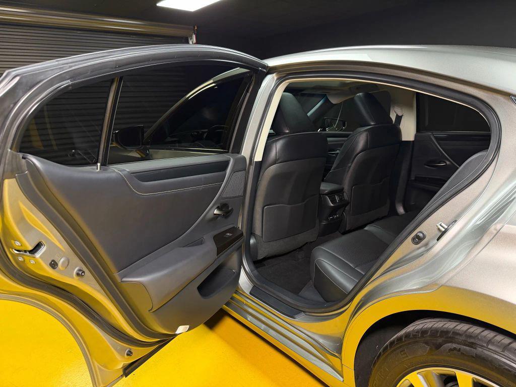 used 2020 Lexus ES 350 car, priced at $26,900